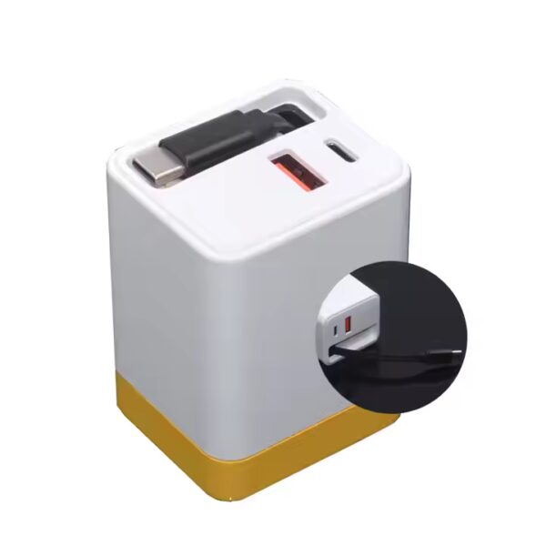 2025 New Design Custom Wholesale PD 30W Super Fast Charge Type C Wall Phone Charger with Retractable Cable for iPhone 16 Samsung